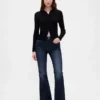 Jeans a vita alta svasati in stile anni '70