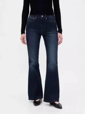 Jeans a vita alta svasati in stile anni ’70