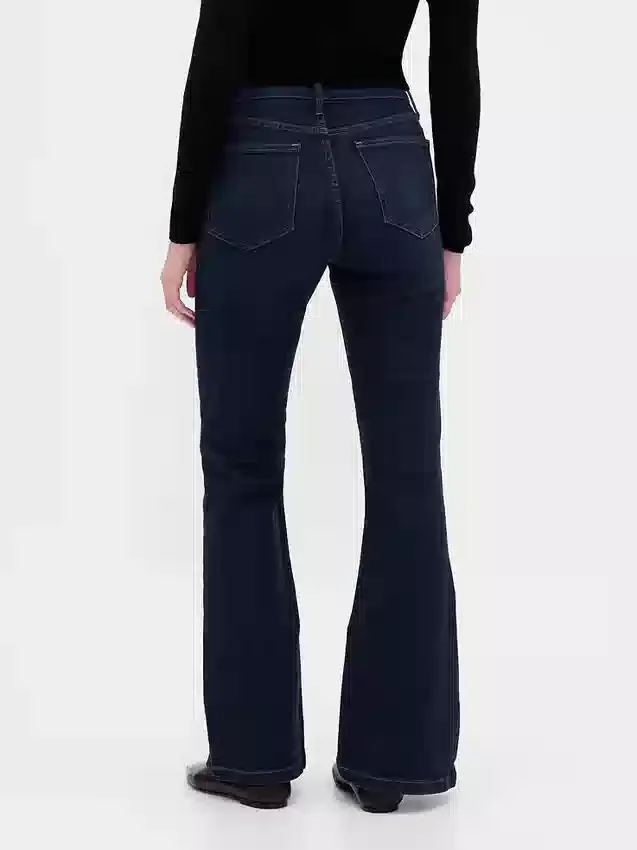 Jeans a vita alta svasati in stile anni '70