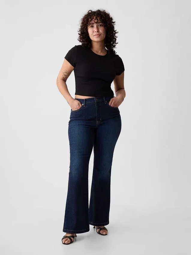 Jeans a vita alta svasati in stile anni '70