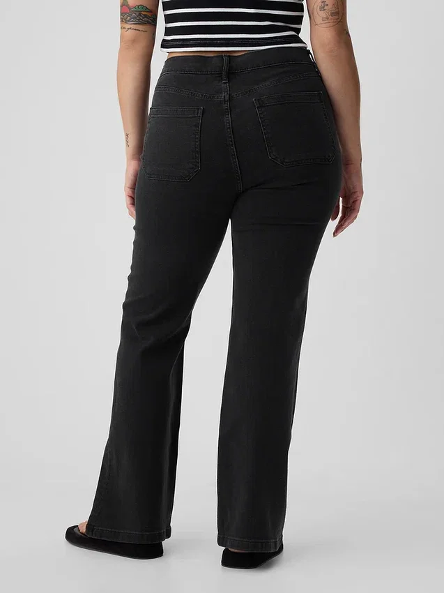 Jeans a vita alta svasati in stile anni '70