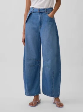 Jeans a vita alta ultrasoft con cintura e taglio a ferro di cavallo