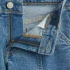 Jeans a vita bassa con cuciture e taglio svasato morbido per bambini
