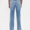 Jeans a vita bassa con tasche intrecciate, dal taglio lungo e slanciato