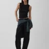 Jeans a vita bassa dal taglio a barilotto