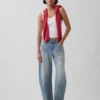 Jeans a vita bassa dal taglio a barilotto