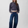 Jeans a vita bassa dal taglio a barilotto