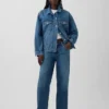 Jeans a vita bassa e dal taglio ampio in stile anni ’90