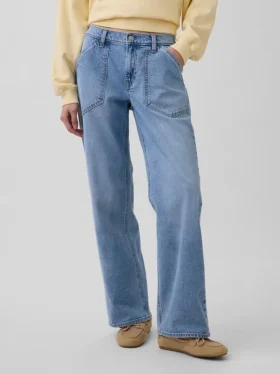 Jeans a vita bassa e dal taglio ampio in stile anni ’90