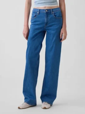 Jeans a vita bassa e dal taglio ampio in stile anni ’90