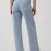 Jeans a vita bassa e dal taglio ampio in stile anni ’90