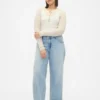 Jeans a vita bassa e dal taglio ampio in stile anni ’90