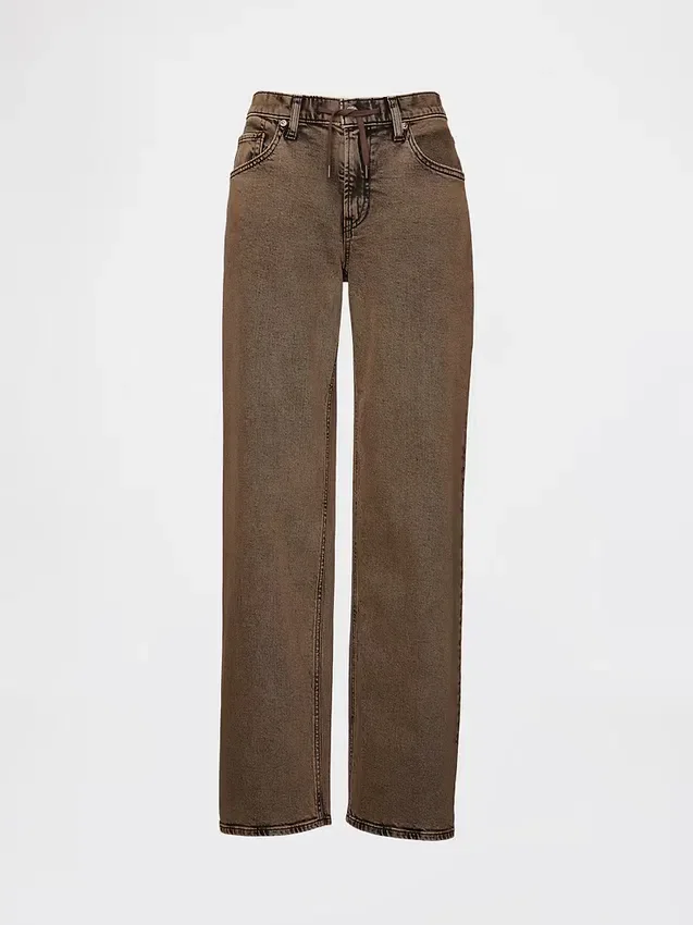 Jeans a vita bassa e dal taglio ampio in stile anni ’90