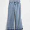 Jeans a vita bassa e gamba svasata per bambini