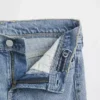 Jeans a vita bassa e gamba svasata per bambini
