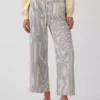 Jeans a vita bassa, larghi, corti e a righe in stile anni ’90