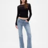 Jeans a vita bassa, lunghi e slim