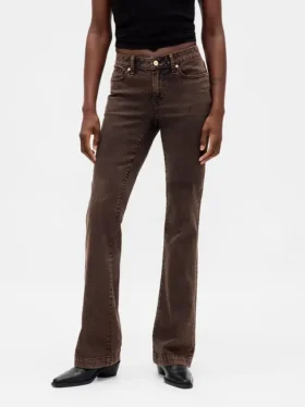Jeans a vita bassa, lunghi e slim