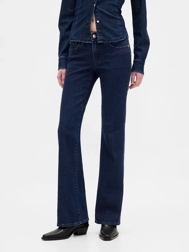 Jeans a vita bassa, lunghi e slim