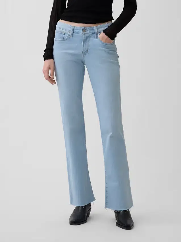 Jeans a vita bassa, lunghi e slim