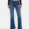Jeans a vita bassa, lunghi e slim