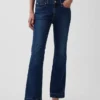 Jeans a vita bassa, lunghi e slim