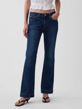Jeans a vita bassa, lunghi e slim