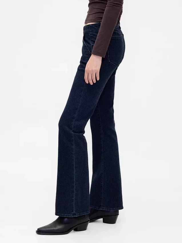 Jeans a vita bassa, lunghi e slim