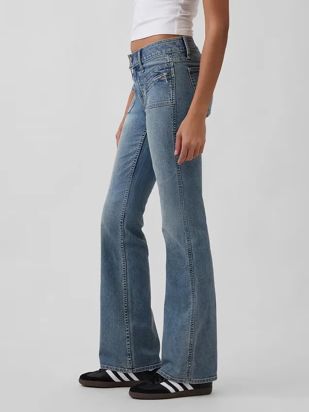 Jeans a vita bassa, lunghi e slim