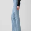 Jeans a vita bassa, lunghi e slim