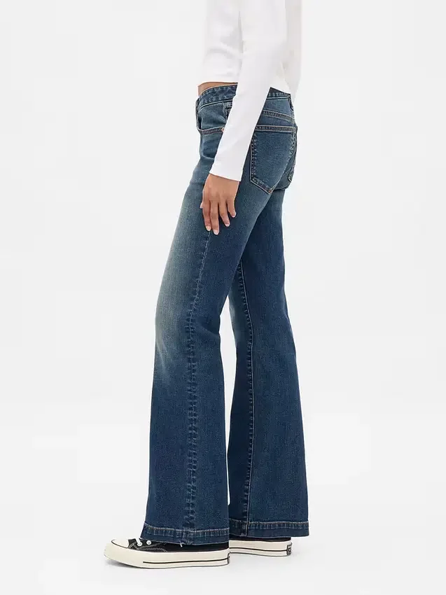 Jeans a vita bassa, lunghi e slim