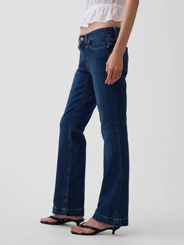 Jeans a vita bassa, lunghi e slim
