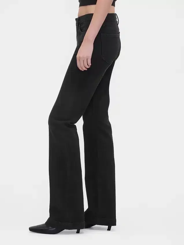 Jeans a vita bassa, lunghi e slim