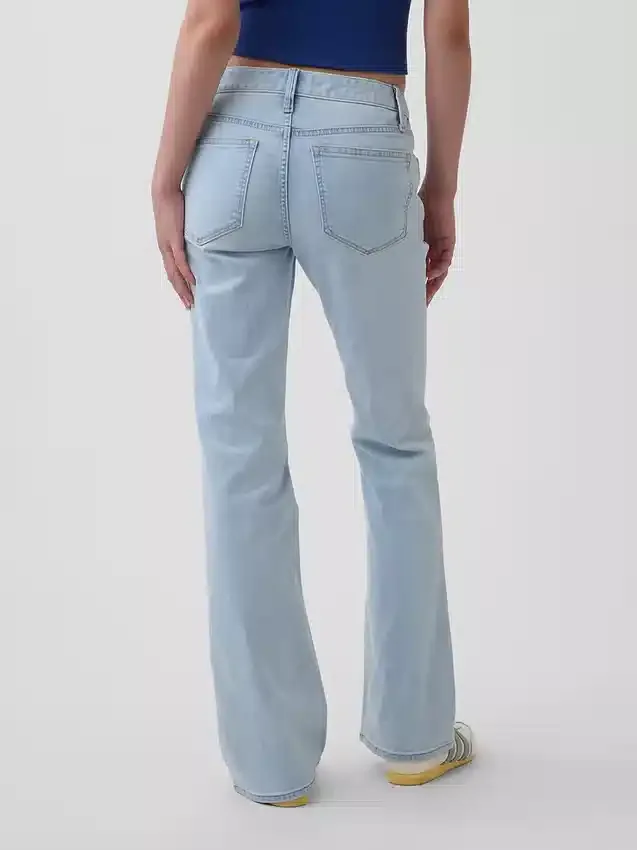Jeans a vita bassa, lunghi e slim