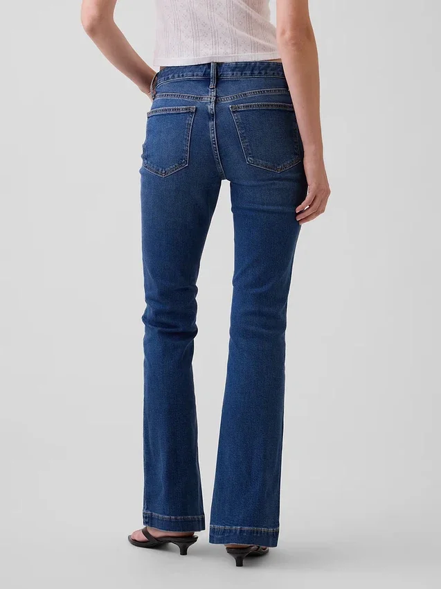 Jeans a vita bassa, lunghi e slim