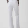 Jeans a vita bassa, lunghi e slim