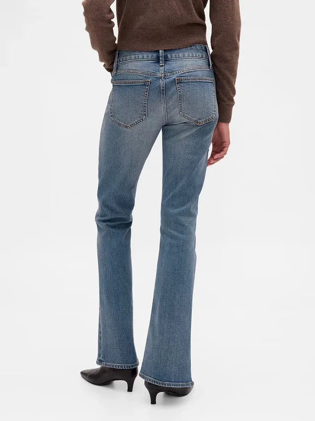 Jeans a vita bassa, lunghi e slim