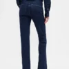 Jeans a vita bassa, lunghi e slim
