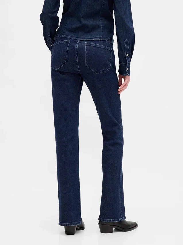 Jeans a vita bassa, lunghi e slim