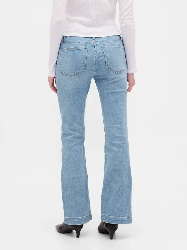 Jeans a vita bassa, lunghi e slim