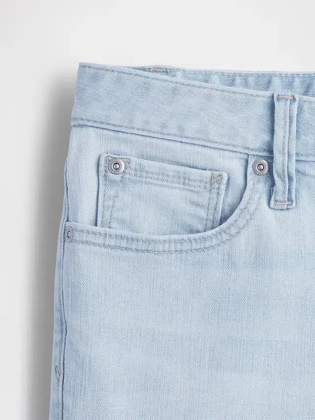 Jeans a vita bassa, lunghi e slim