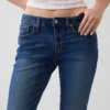 Jeans a vita bassa, lunghi e slim
