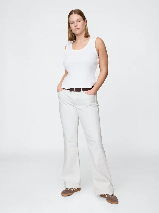 Jeans a vita bassa, lunghi e slim