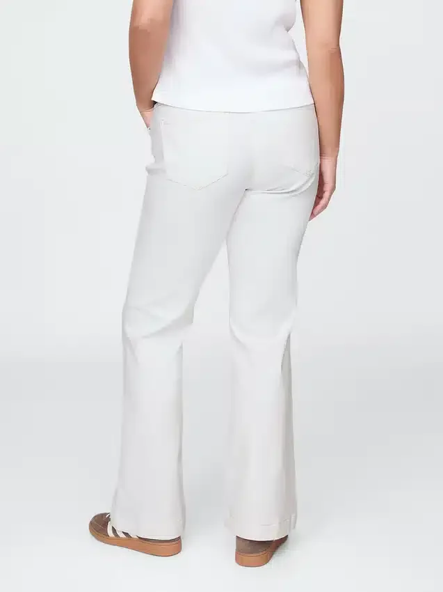 Jeans a vita bassa, lunghi e slim