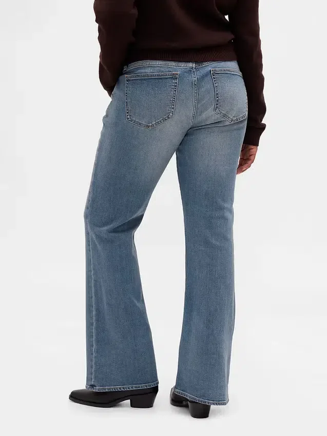 Jeans a vita bassa, lunghi e slim