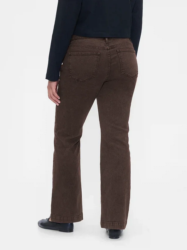 Jeans a vita bassa, lunghi e slim