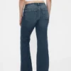 Jeans a vita bassa, lunghi e slim