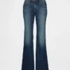 Jeans a vita bassa, lunghi e slim