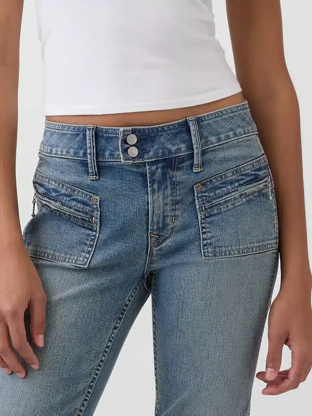 Jeans a vita bassa, lunghi e slim