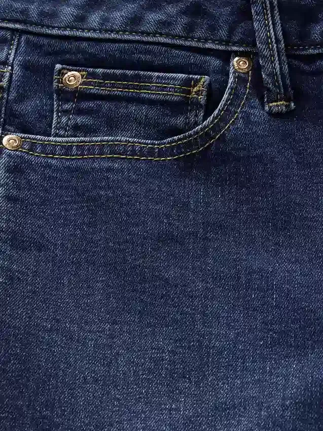 Jeans a vita bassa, lunghi e slim